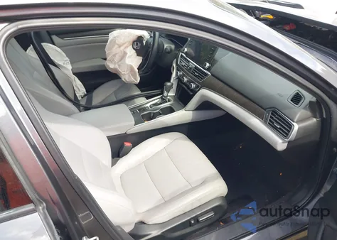 2018 Honda Accord Ex-L z USA, uszkodzony, nr VIN 1HGCV1F54JA080519